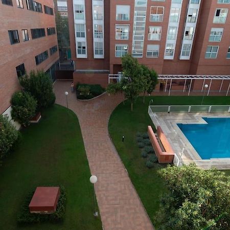 Vivienda Con Zona De Trabajo, Piscina Y Parking Daire Madrid Dış mekan fotoğraf