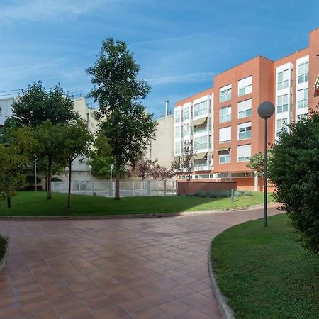 Vivienda Con Zona De Trabajo, Piscina Y Parking Daire Madrid Dış mekan fotoğraf