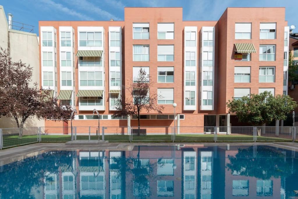 Vivienda Con Zona De Trabajo, Piscina Y Parking Daire Madrid Dış mekan fotoğraf